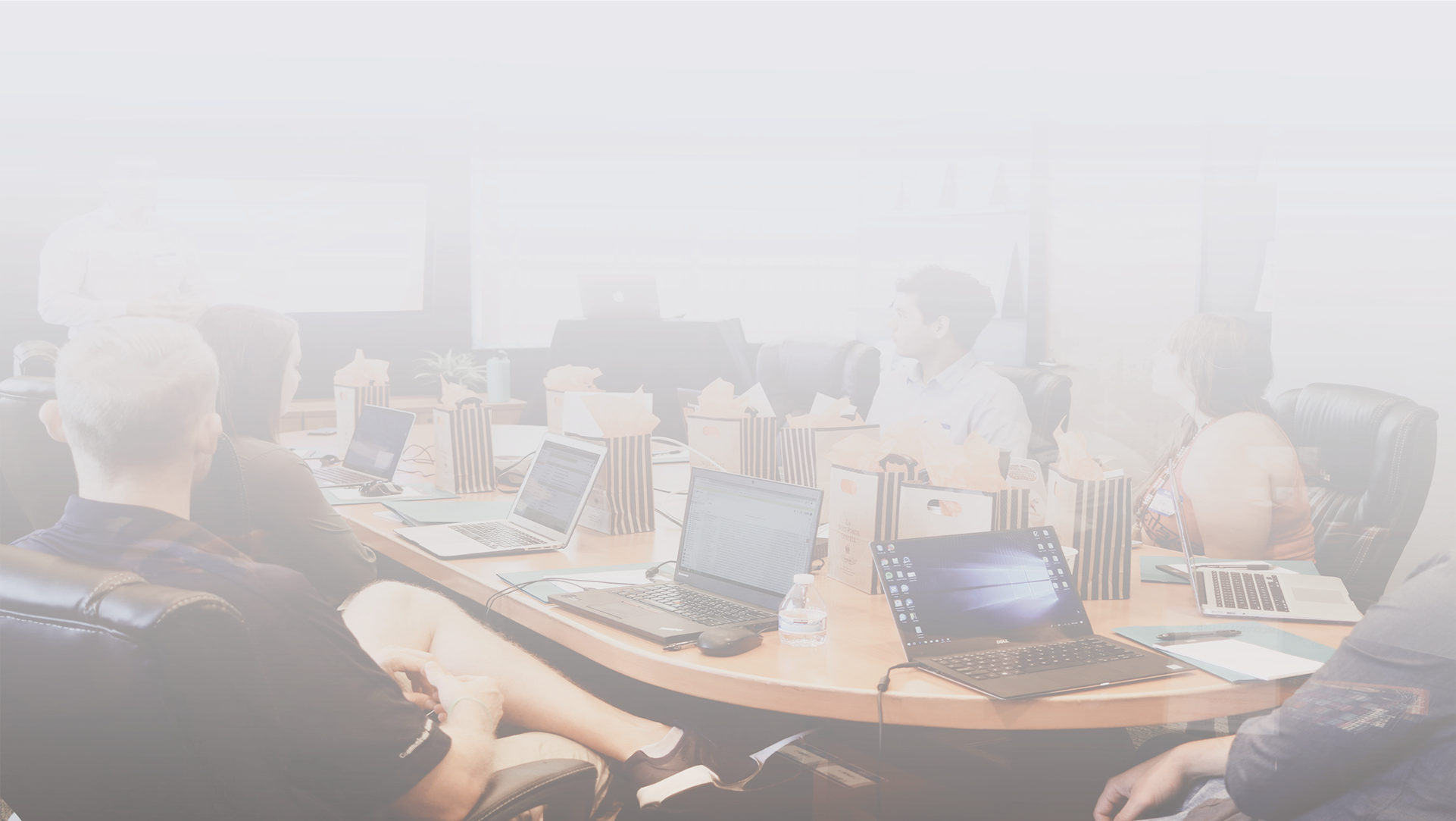 PROHECT1-SENSIGHT-BACKGROUNDFEATURE-project1.v4